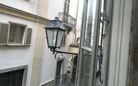 A 2 Passi Da Palazzo Reale
